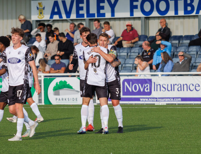 Aveley 0-3 Gateshead