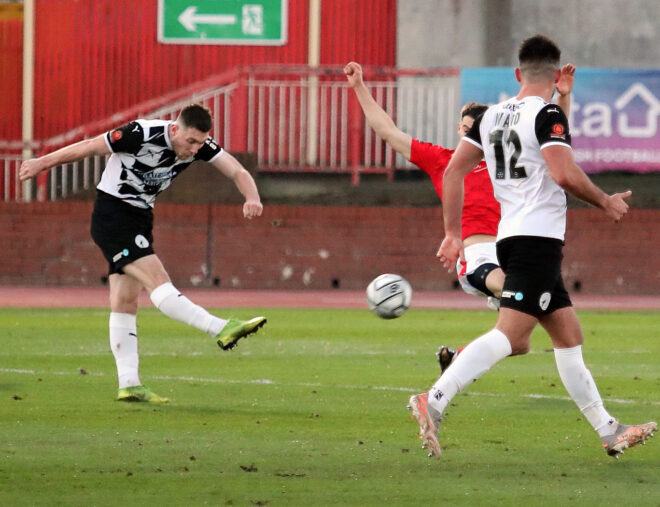 Gateshead 2-0 Brackley Town