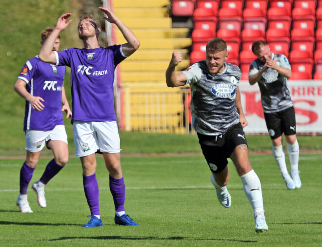 Gateshead 2-2 Barnet